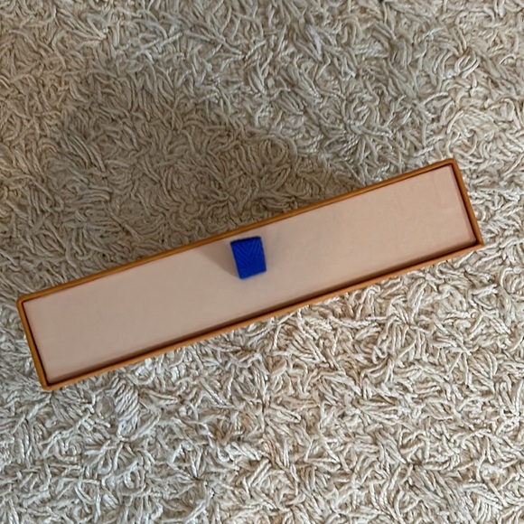 Louis Vuitton Box - Picture 3 of 3